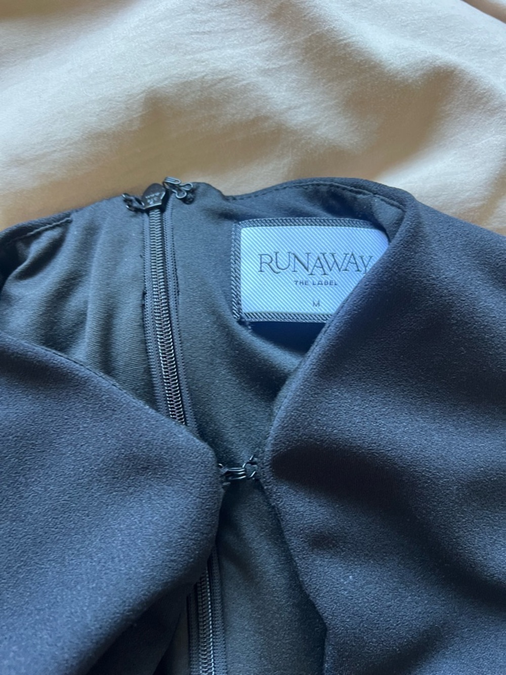 Runaway the Label Keyhole Dress